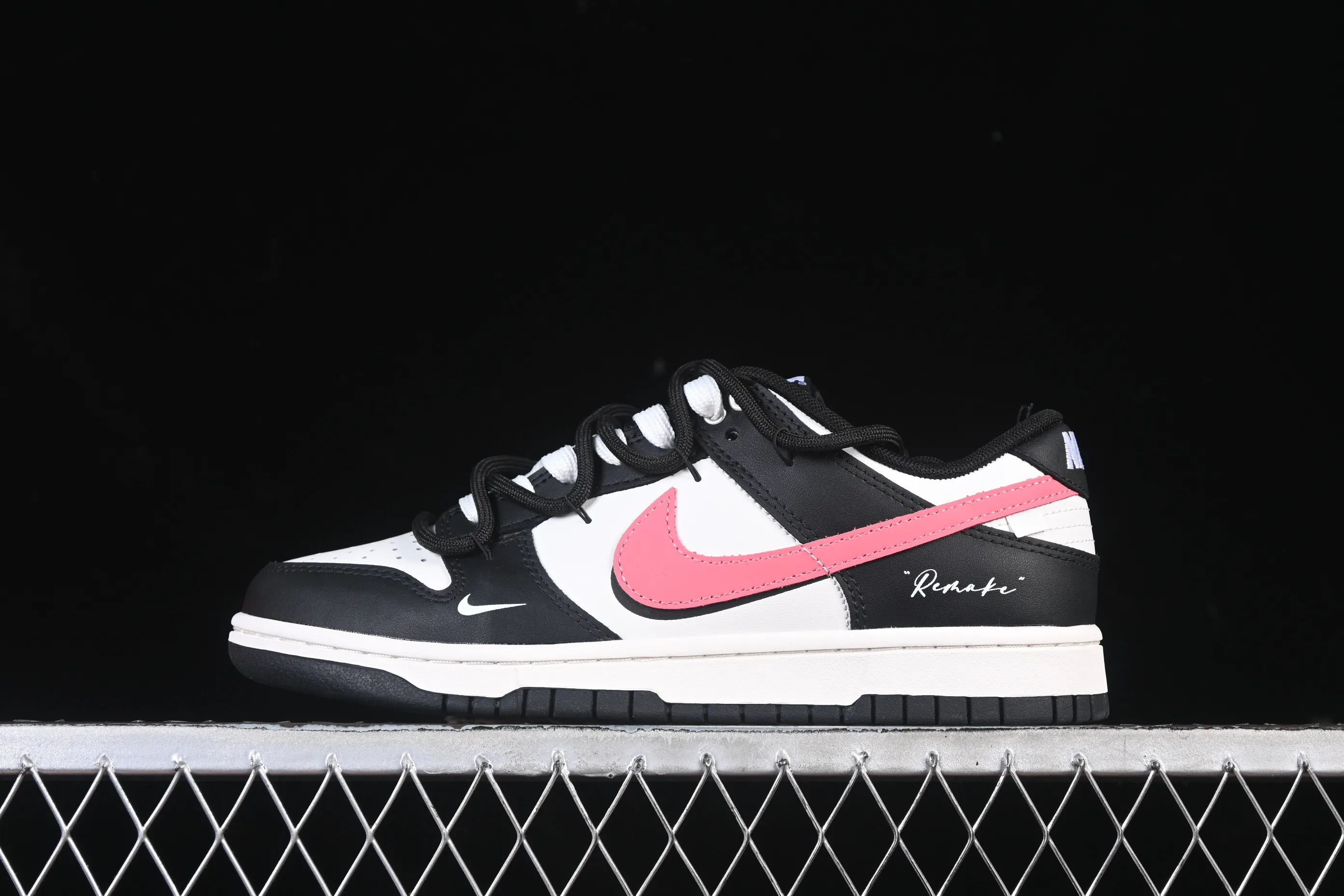 All categories Nk SB Dunk Series Nk SB Dunk Low High-end customized low-top sneakers Nike SB Dunk Low "Just Do It" Anniversary high-end customized low-top casual sneakers BP0518-093